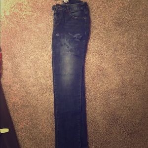 Size 2 Eric skinny jeans.
